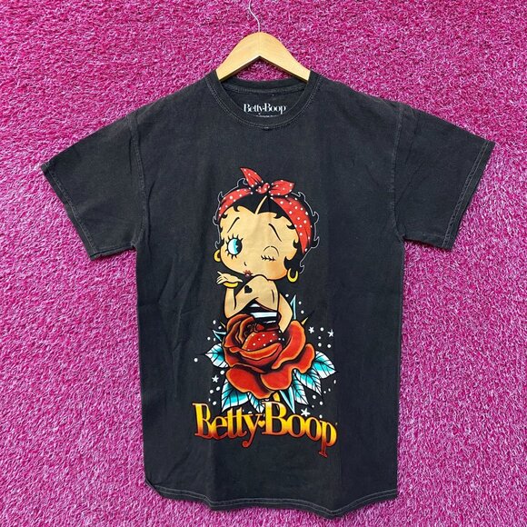 Betty Boop Dream In Rose Pin Up Tshirt size s/m - Picture 1 of 4